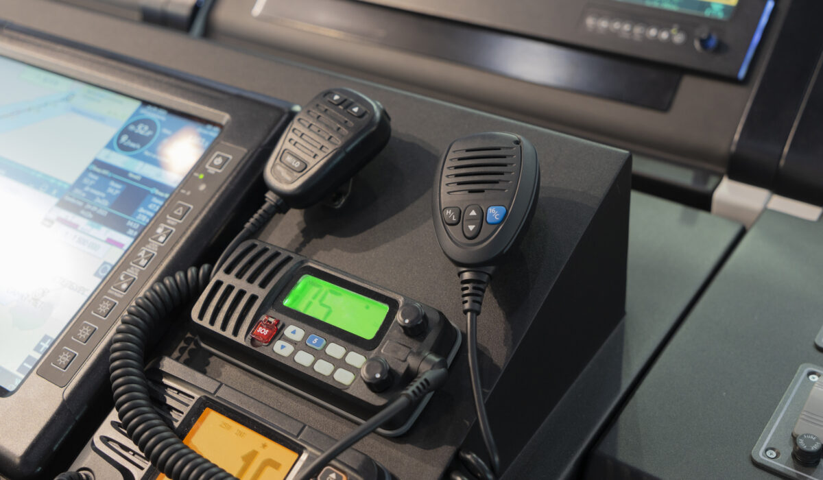 marine electronics, chartplotters, VHF replacement, raar instalation