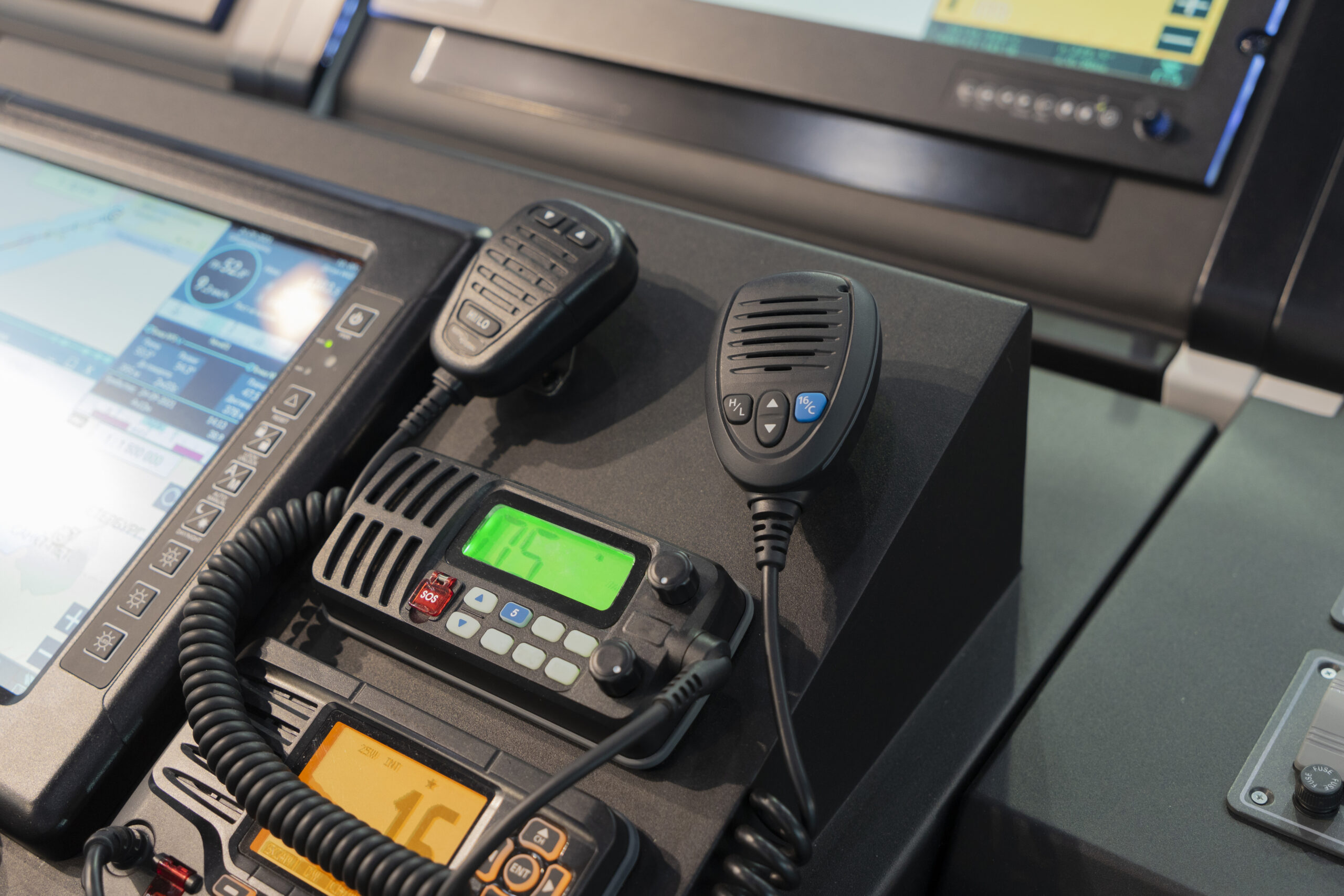 marine electronics, chartplotters, VHF replacement, raar instalation