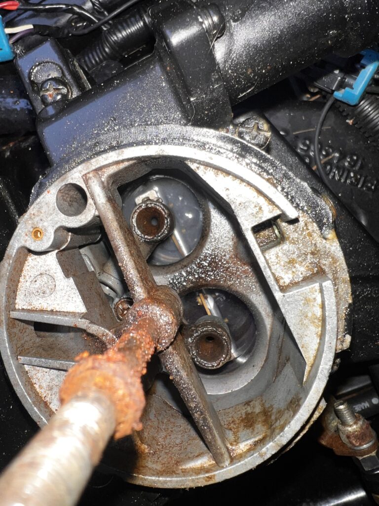 carbruetor cleaning, carburetor rebuild, carburetor issues, boat won't start, engine won't start